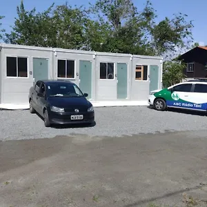  Albergue Park Container